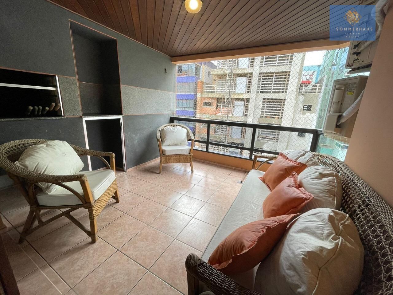 Apartamento à venda com 3 quartos, 143m² - Foto 1