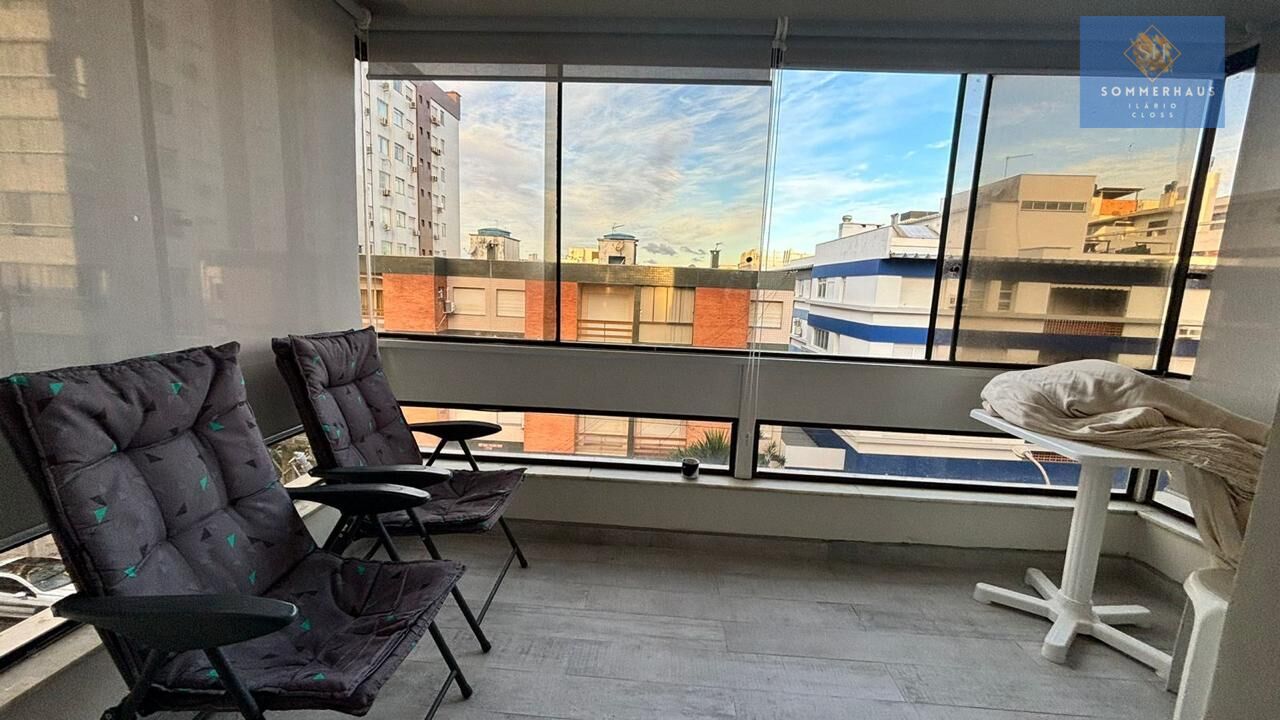 Apartamento à venda com 3 quartos, 90m² - Foto 2