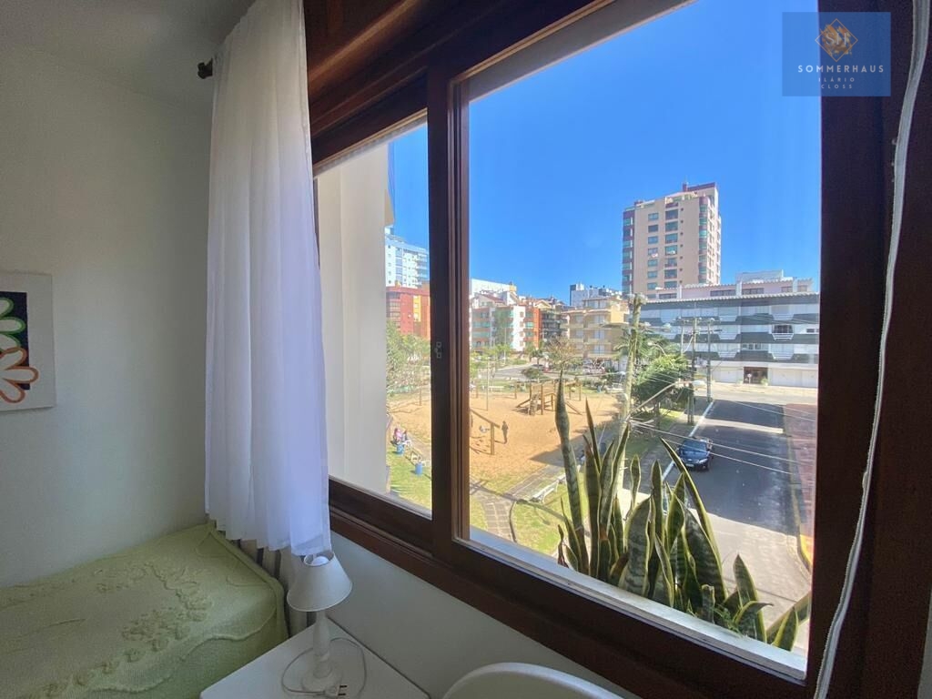 Apartamento à venda com 2 quartos, 70m² - Foto 12