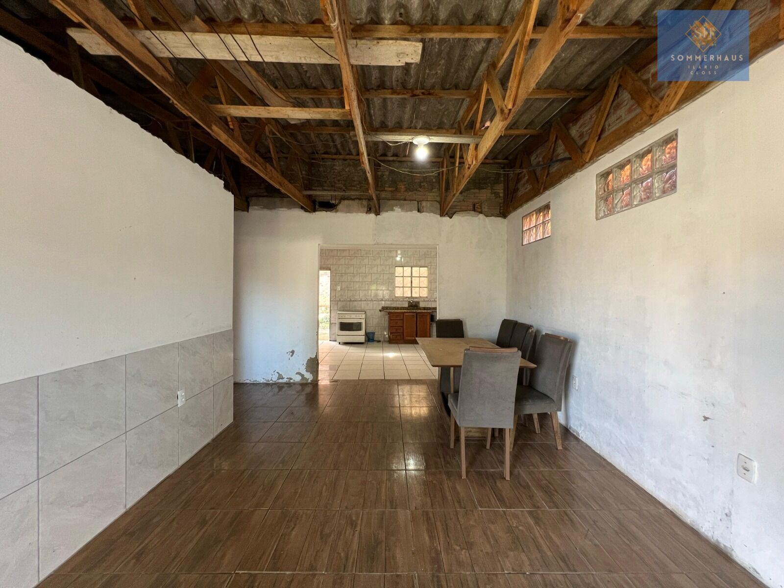 Casa à venda com 3 quartos, 90m² - Foto 6