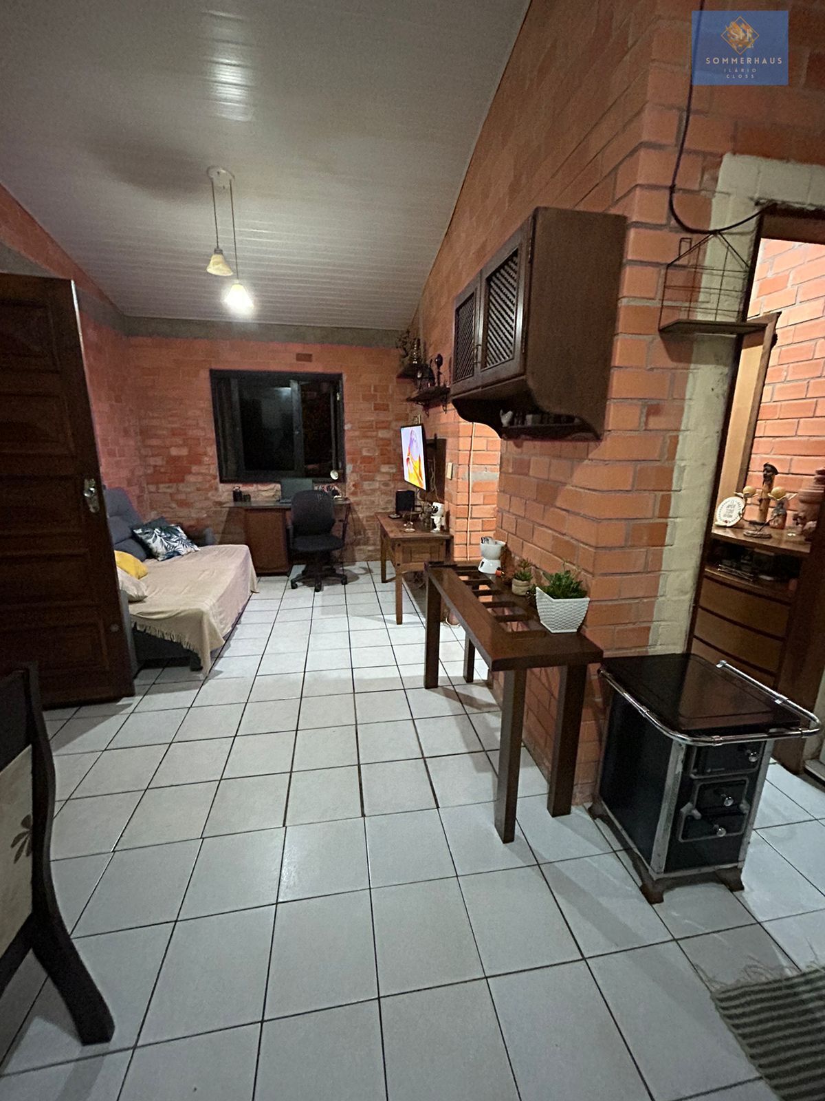 Casa à venda com 2 quartos, 80m² - Foto 4