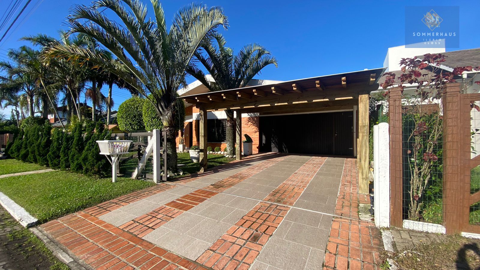 Casa, 3 quartos, 239 m² - Foto 1