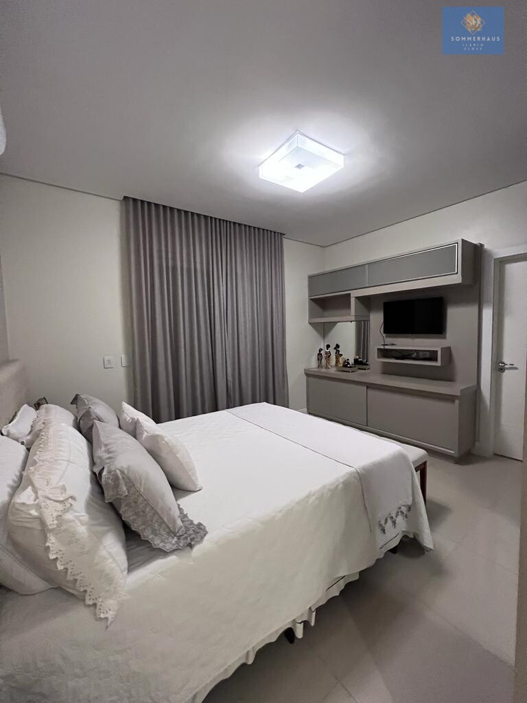 Casa à venda com 3 quartos, 199m² - Foto 17