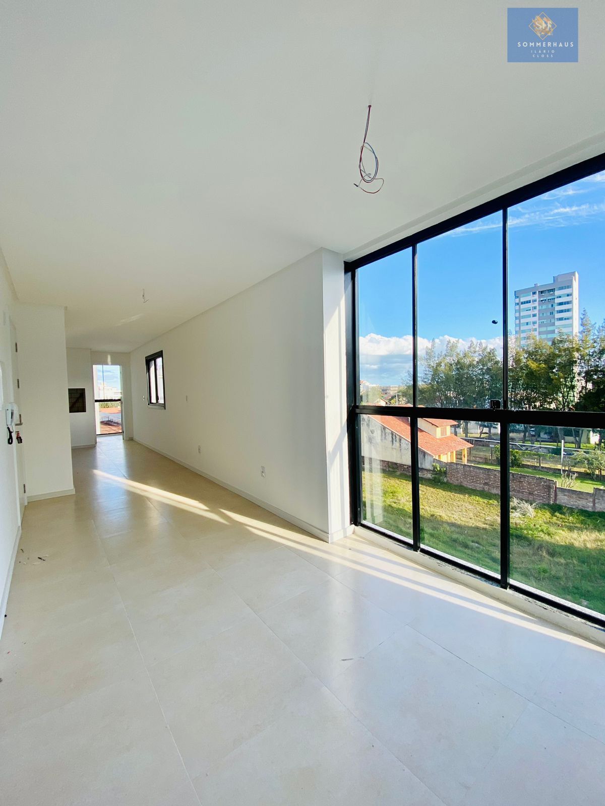 Apartamento à venda com 2 quartos, 68m² - Foto 1