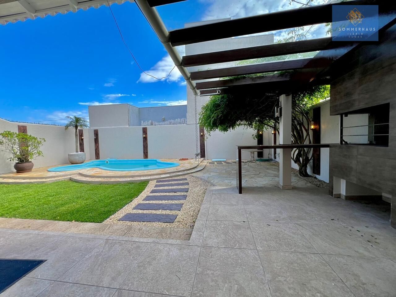 Sobrado, 4 quartos, 223 m² - Foto 2