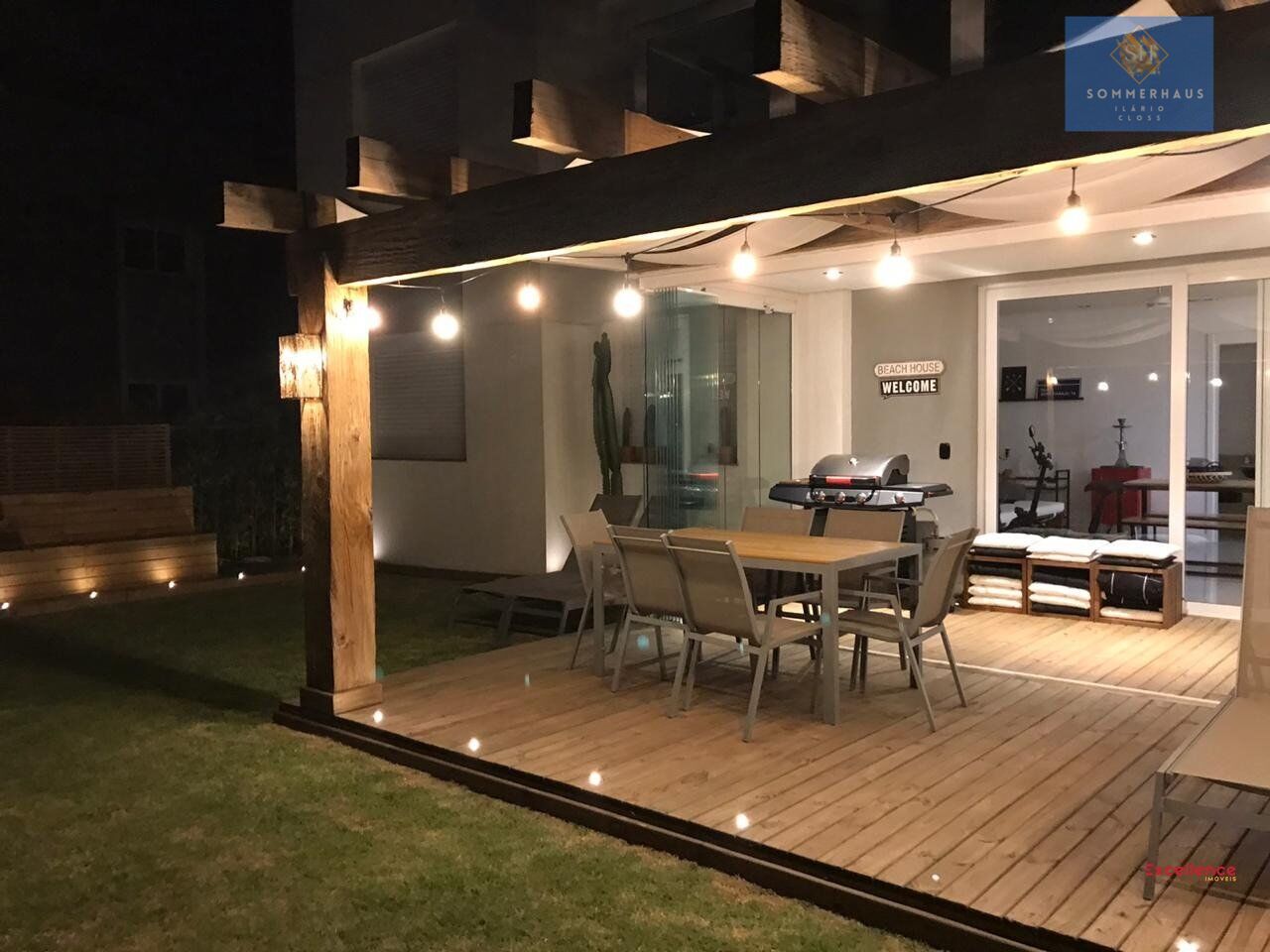 Casa de Condomínio à venda com 3 quartos, 225m² - Foto 1