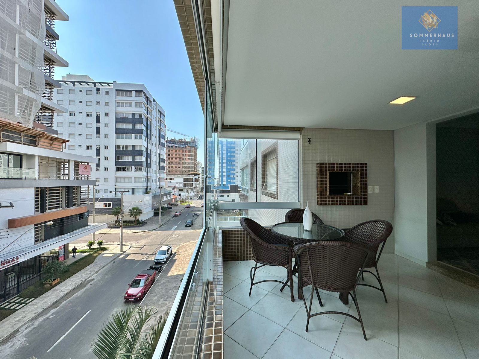 Apartamento à venda com 2 quartos, 105m² - Foto 1