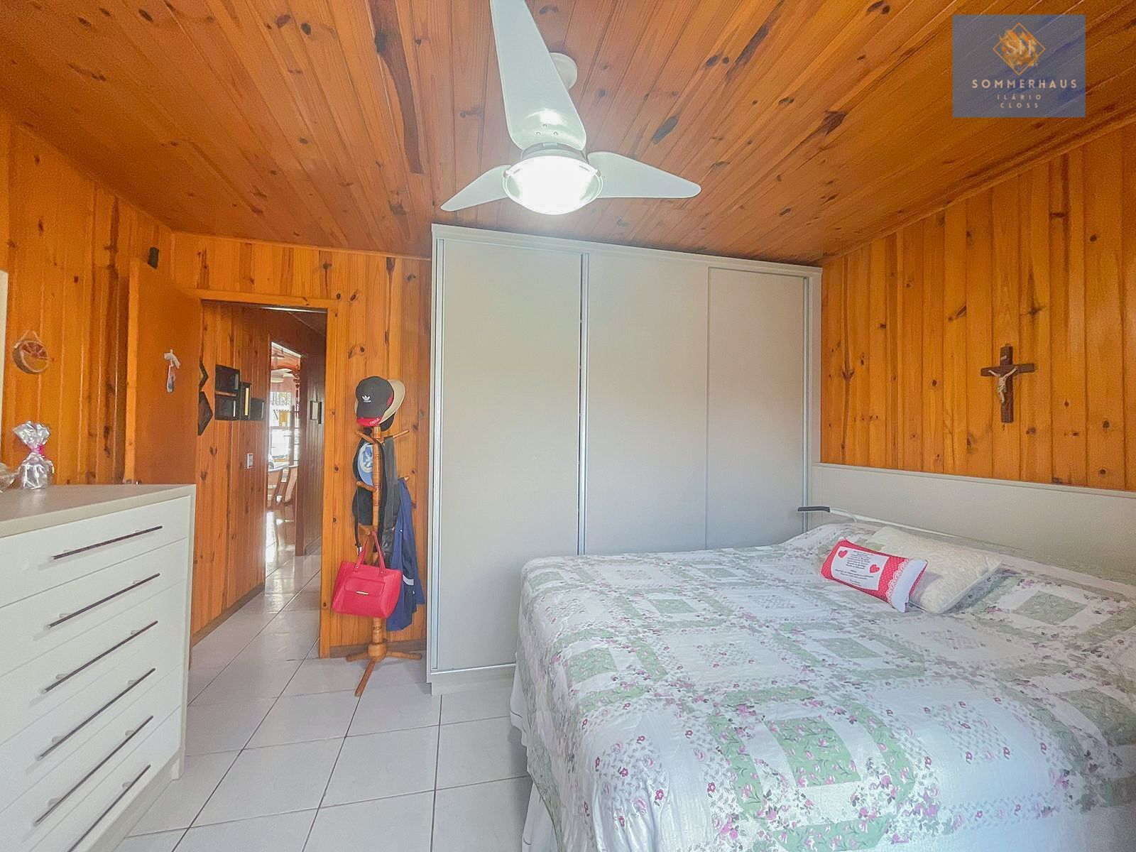 Casa à venda com 4 quartos, 360m² - Foto 12