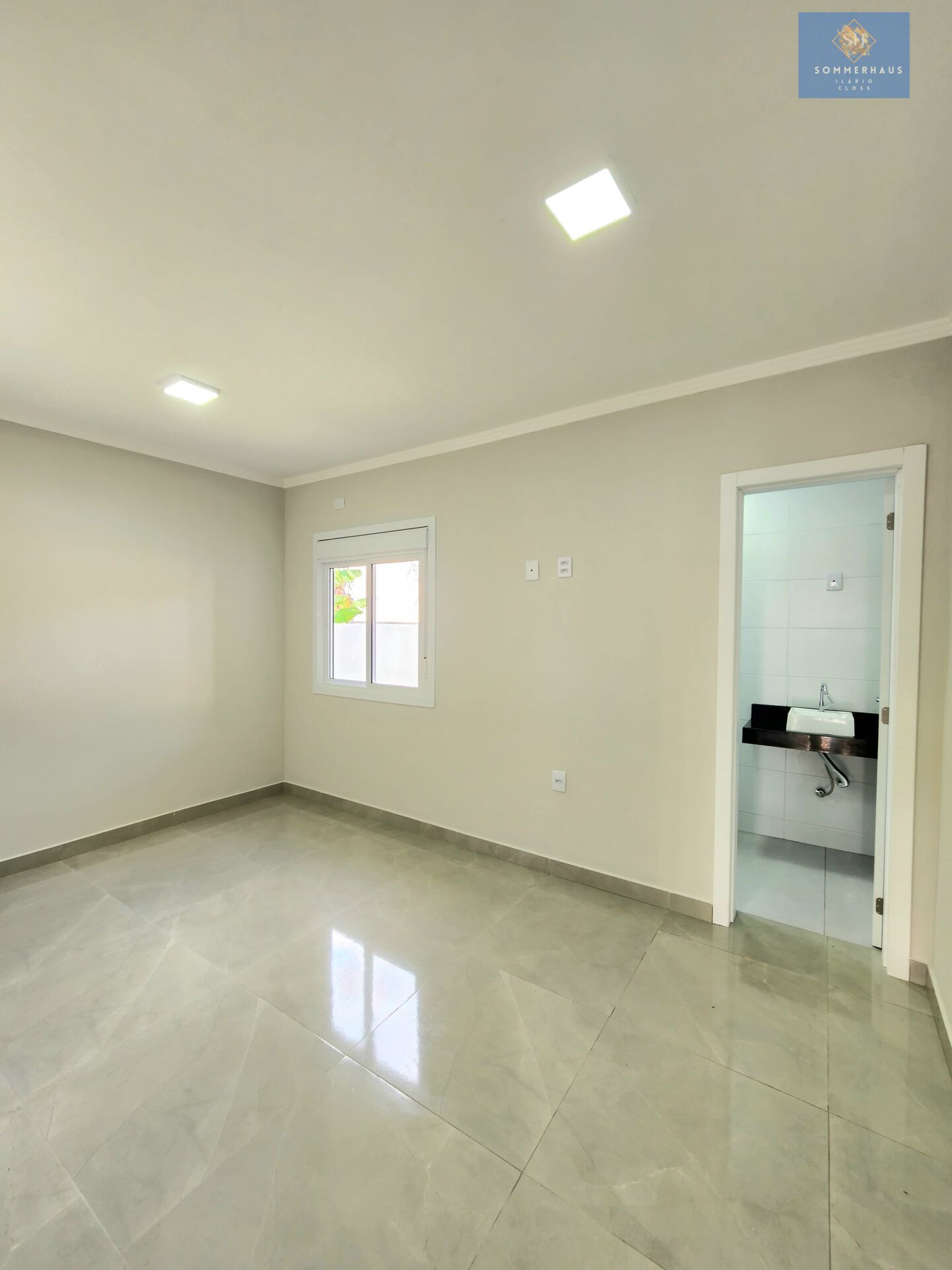 Casa à venda com 2 quartos, 76m² - Foto 14