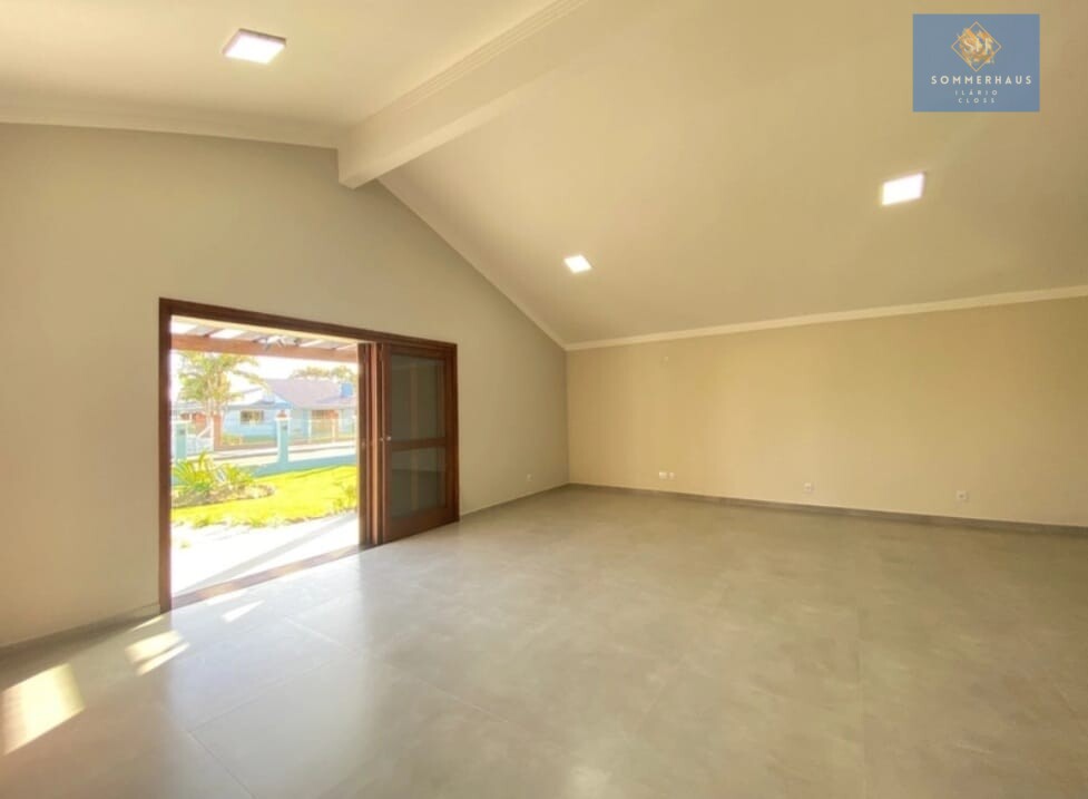 Casa à venda com 3 quartos, 194m² - Foto 14