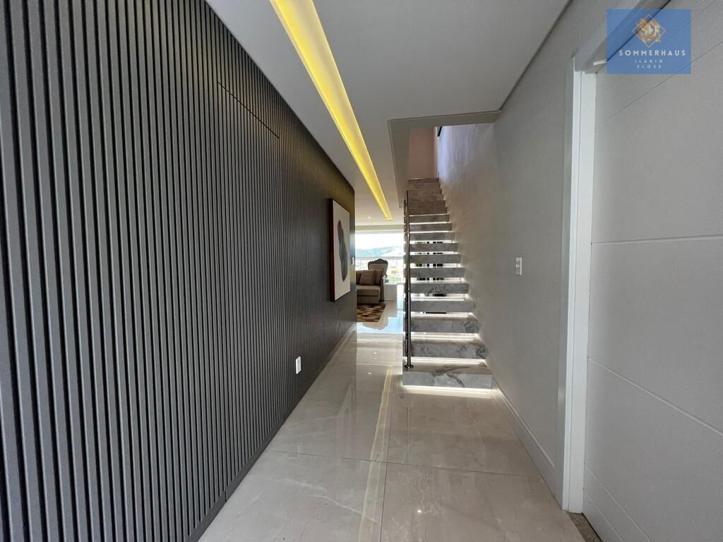 Cobertura à venda com 3 quartos, 240m² - Foto 20