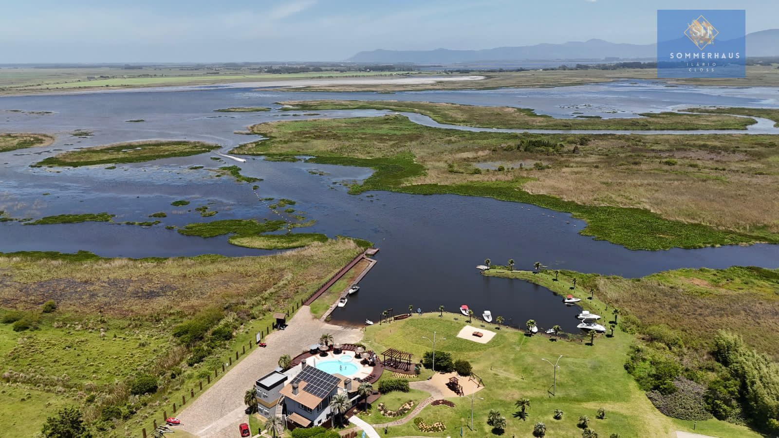 Casa de Condomínio à venda com 4 quartos, 240m² - Foto 26