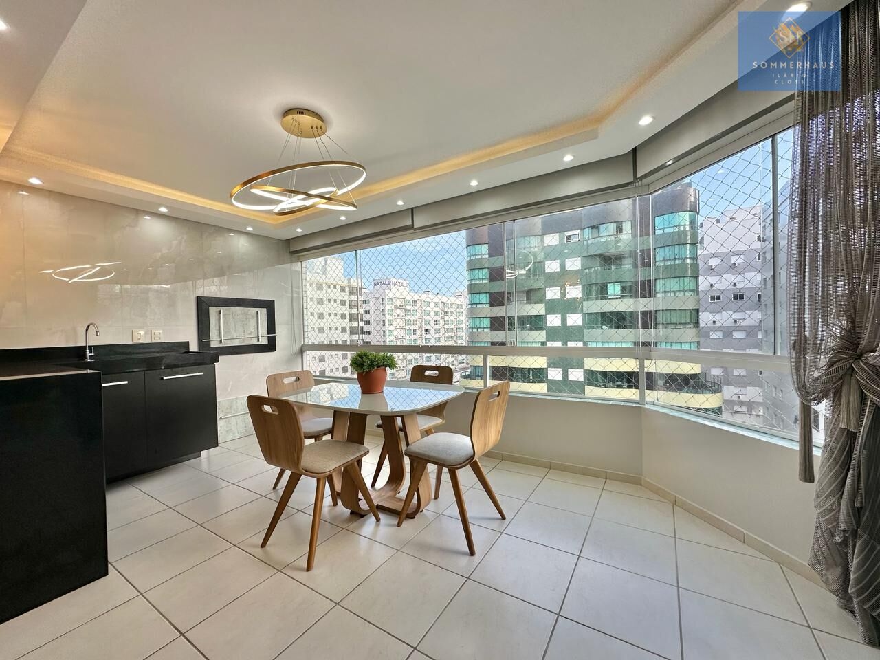 Apartamento à venda com 3 quartos, 116m² - Foto 1