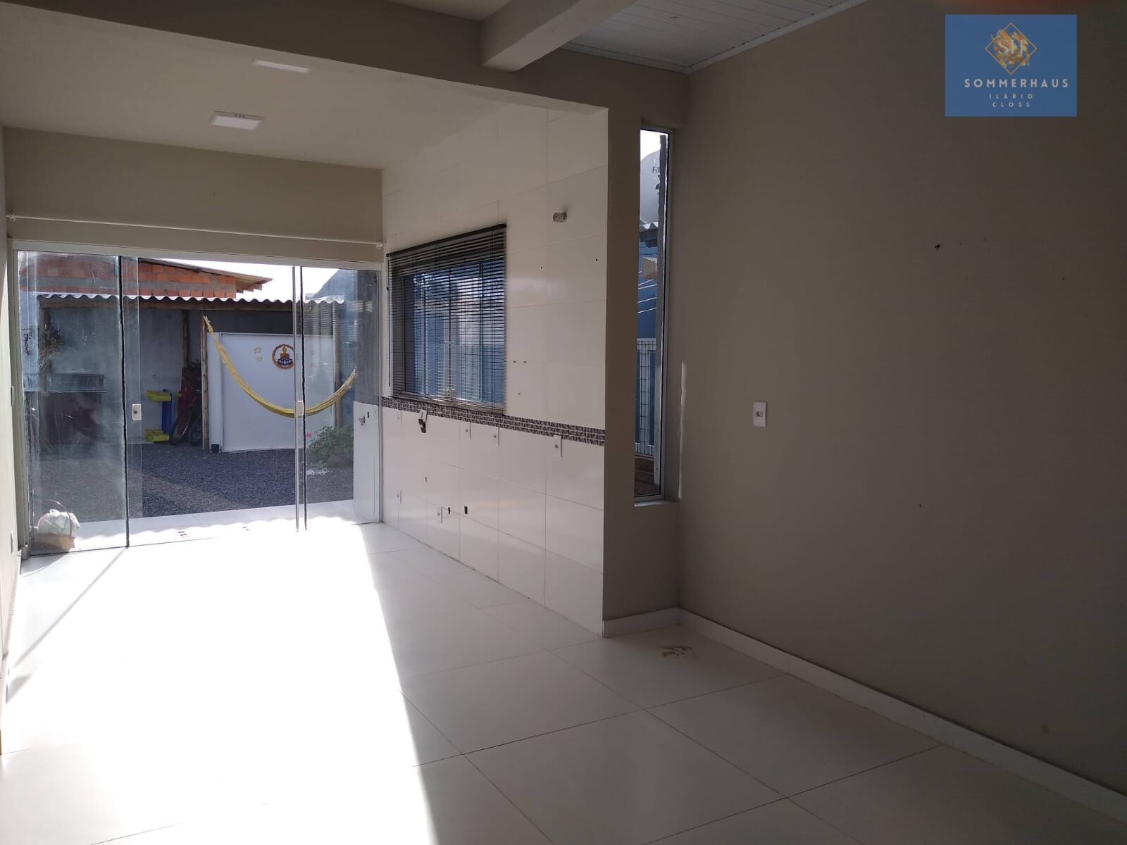 Casa à venda com 3 quartos, 300m² - Foto 11