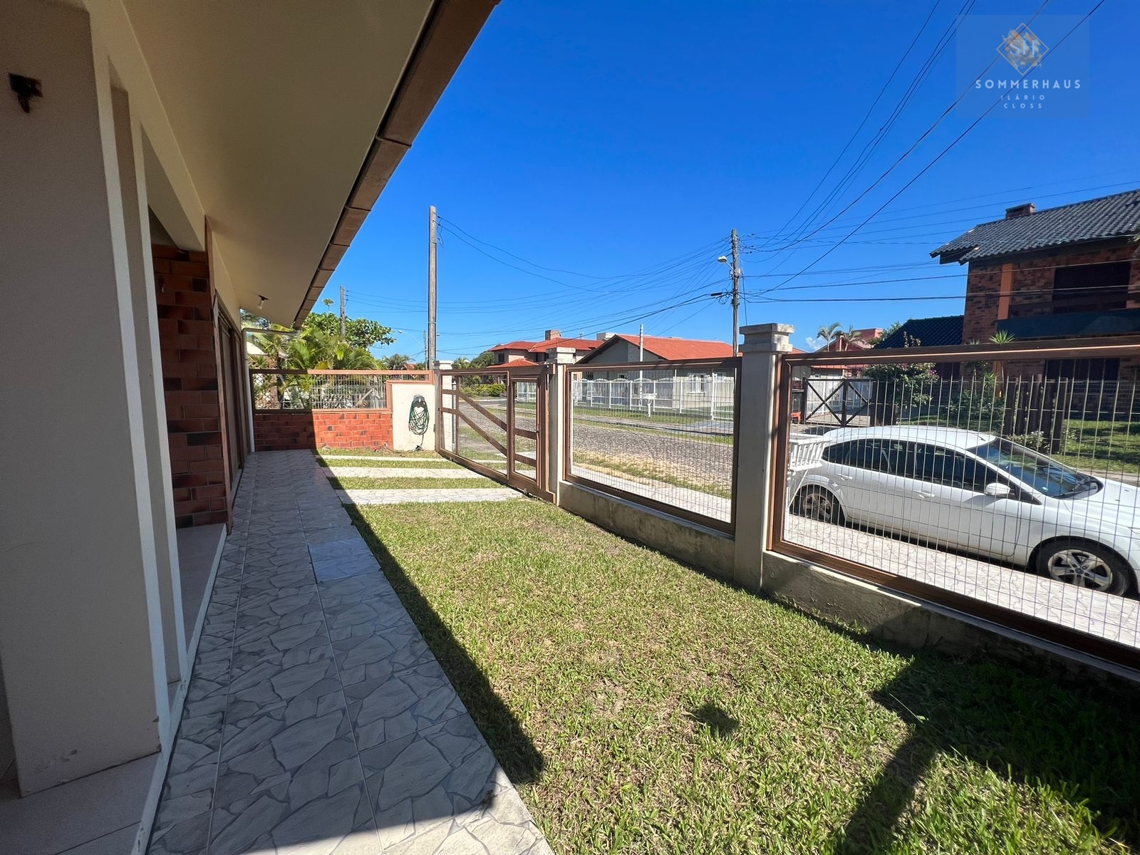 Casa à venda com 3 quartos, 300m² - Foto 3