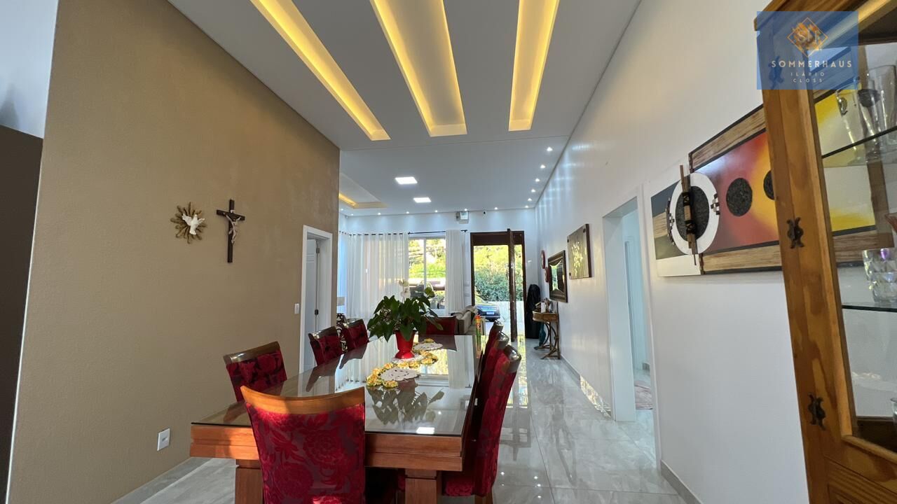 Casa à venda com 4 quartos, 272m² - Foto 10