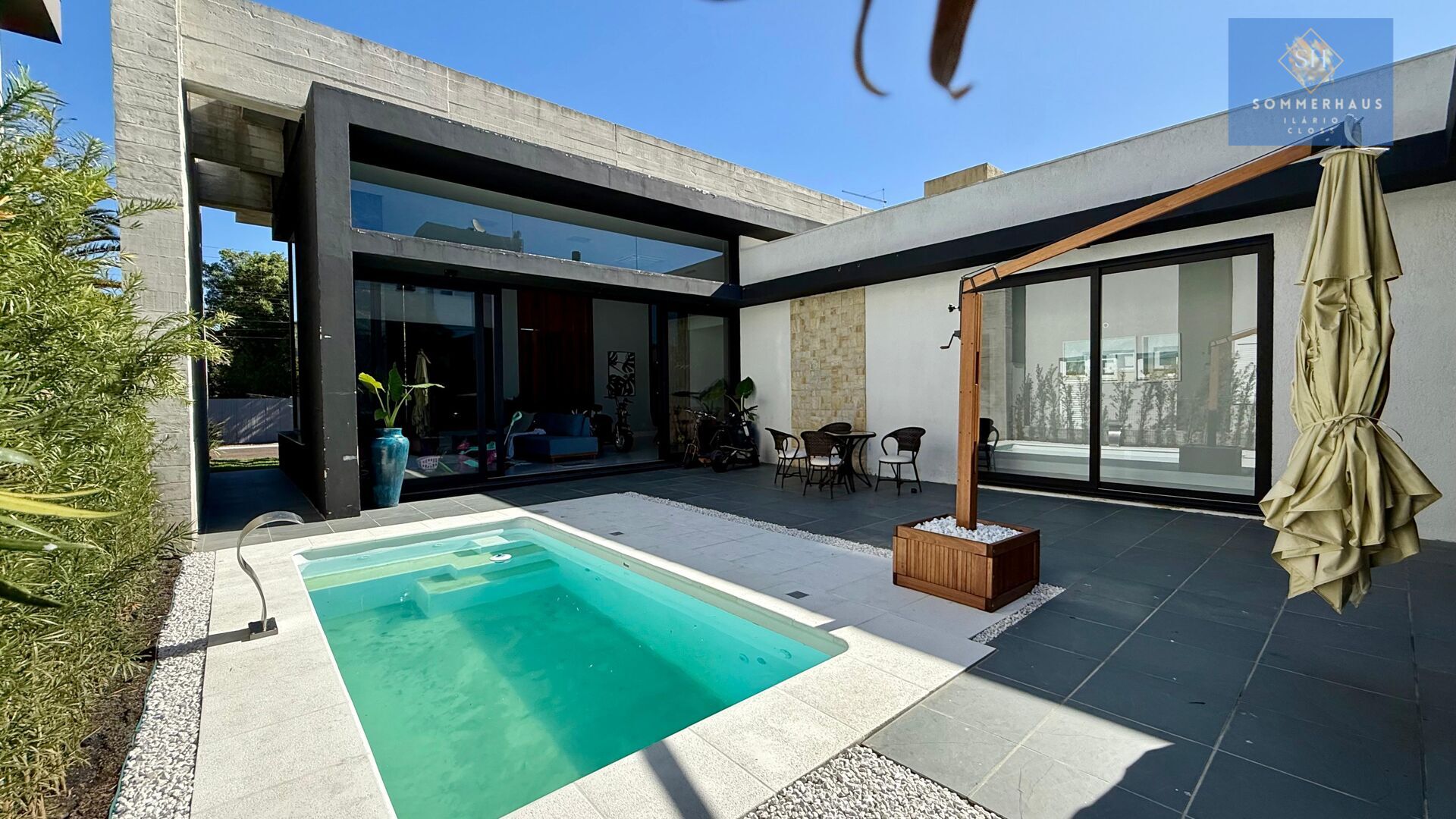 Casa de Condomínio, 4 quartos - Foto 1