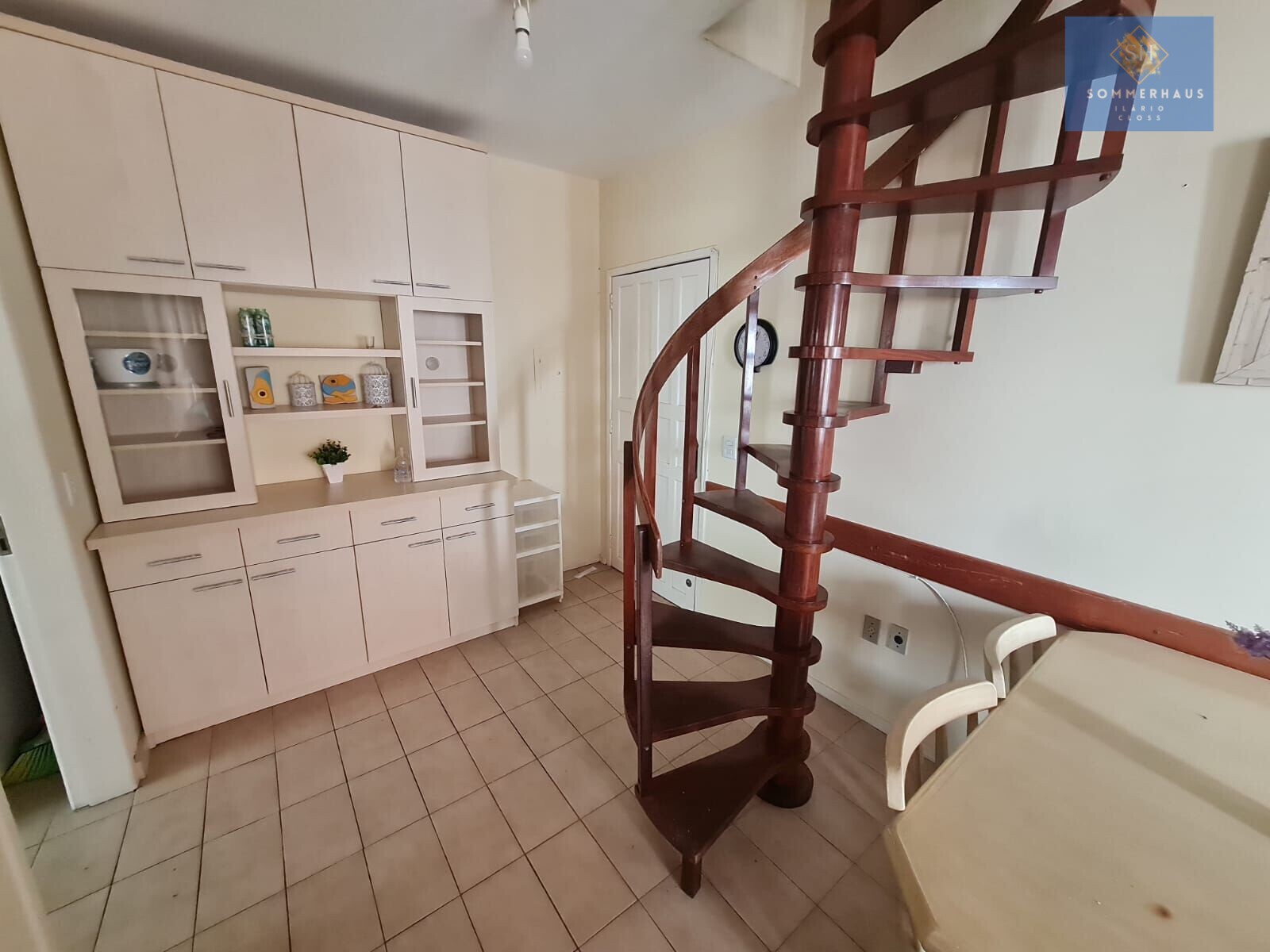 Apartamento à venda com 2 quartos, 76m² - Foto 4