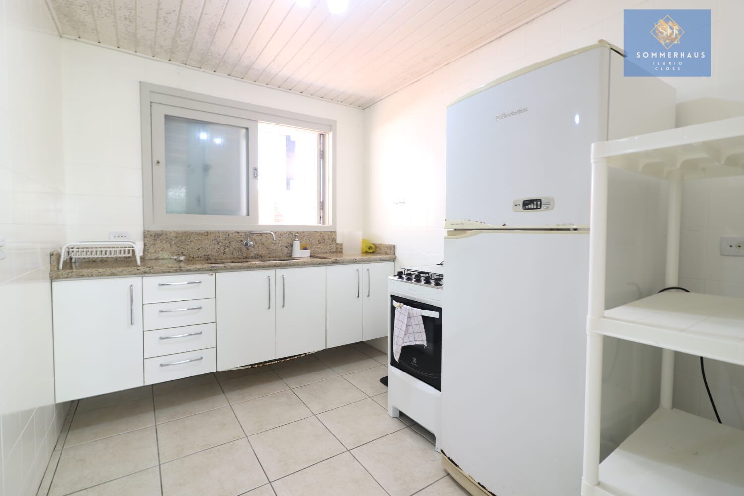 Casa à venda com 3 quartos, 182m² - Foto 12