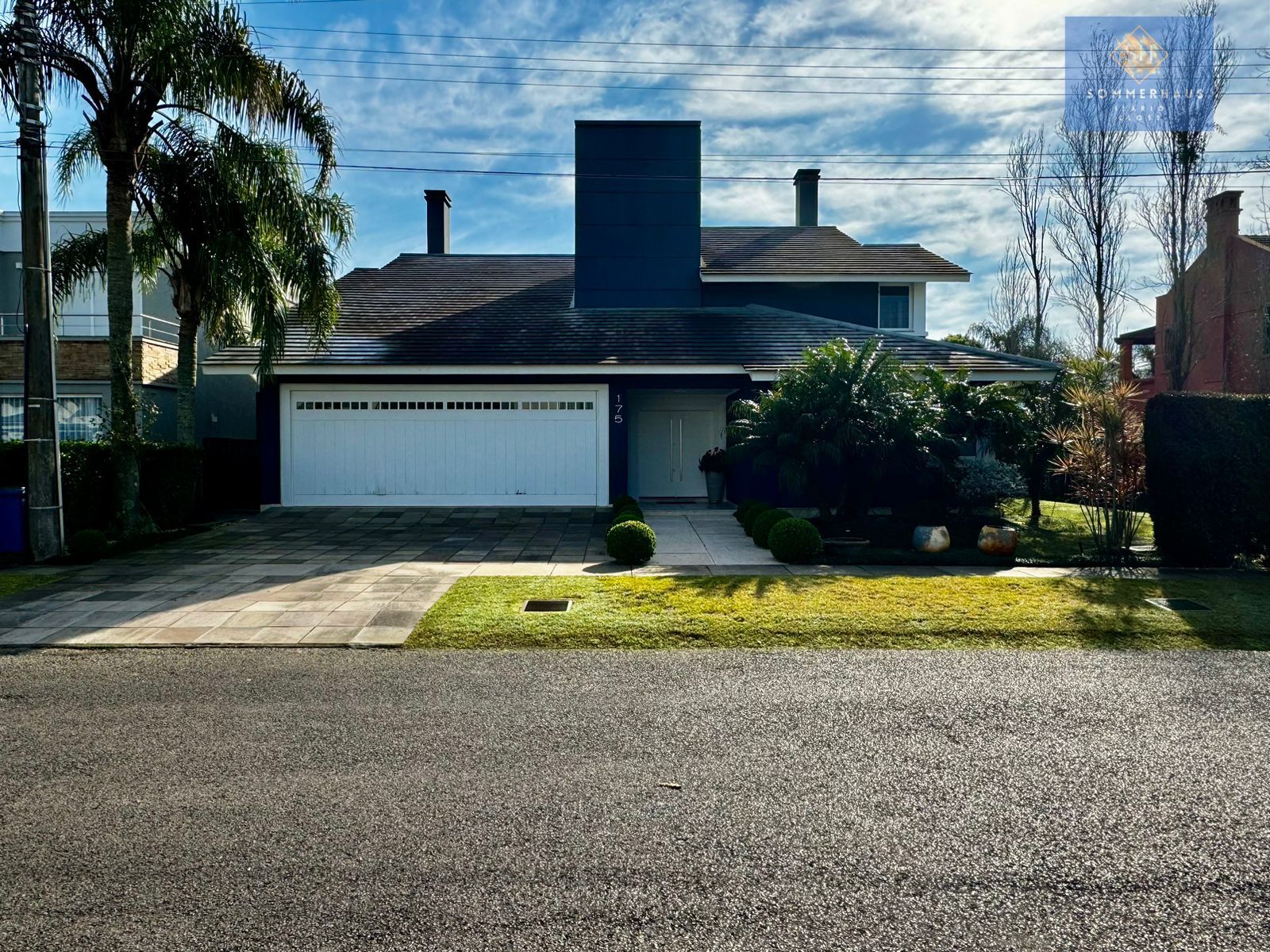 Casa de Condomínio à venda com 5 quartos, 400m² - Foto 1