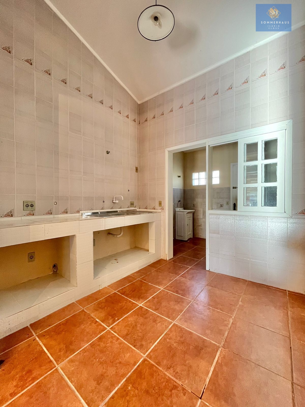 Casa à venda com 2 quartos, 170m² - Foto 6