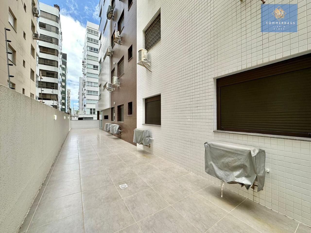 Apartamento à venda com 3 quartos, 240m² - Foto 8