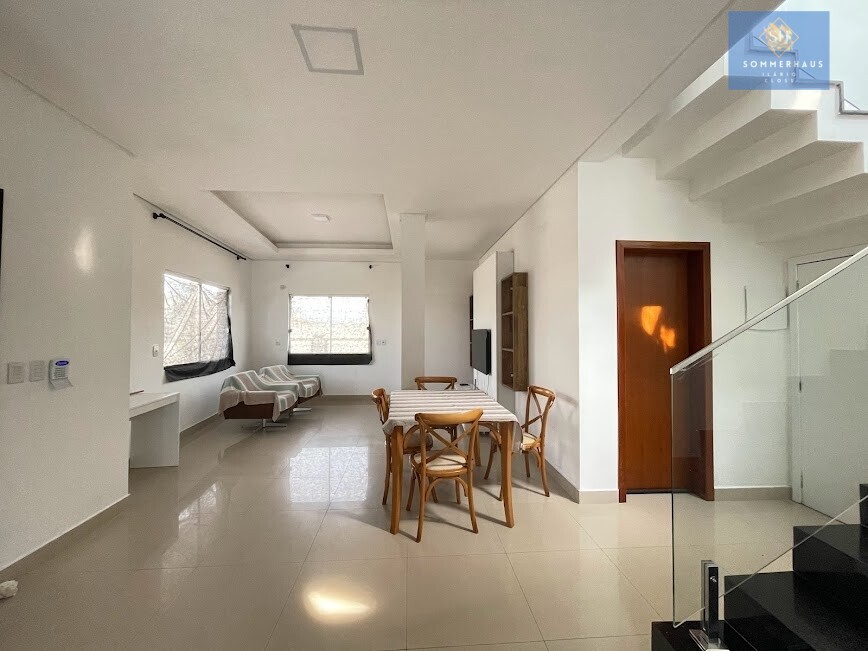 Casa à venda com 4 quartos, 200m² - Foto 5