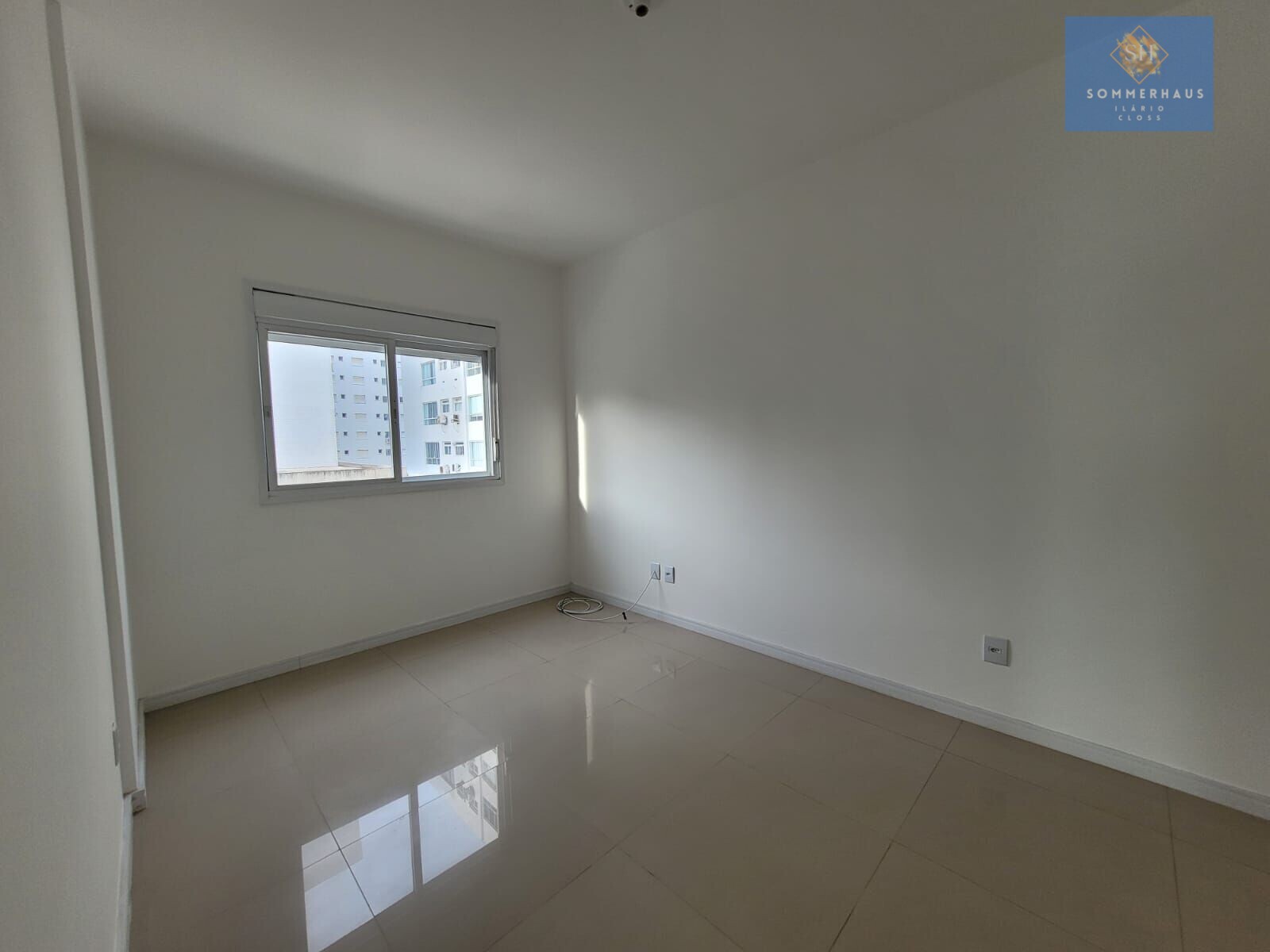 Apartamento à venda com 3 quartos, 117m² - Foto 9