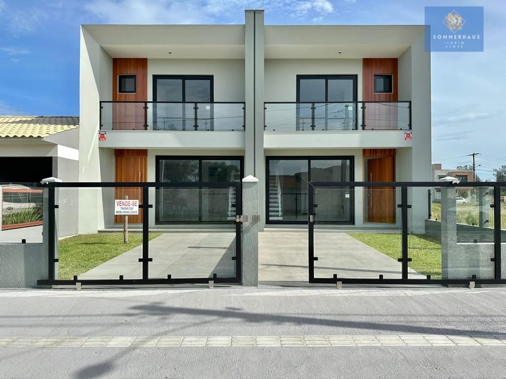 Casa à venda com 3 quartos, 138m² - Foto 1