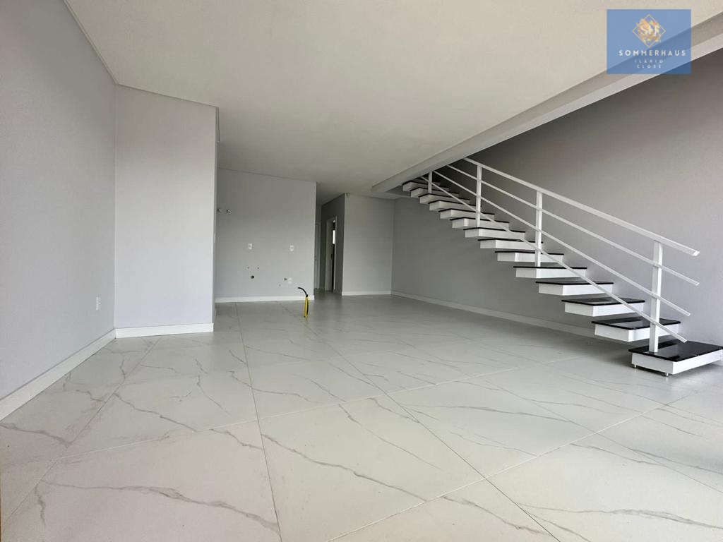 Casa à venda com 3 quartos, 138m² - Foto 3