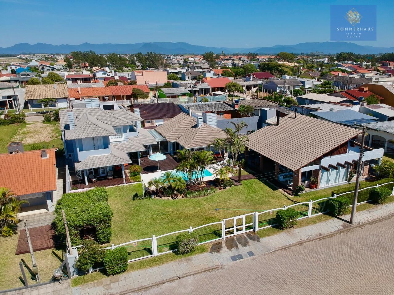 Casa, 6 quartos, 445 m² - Foto 2