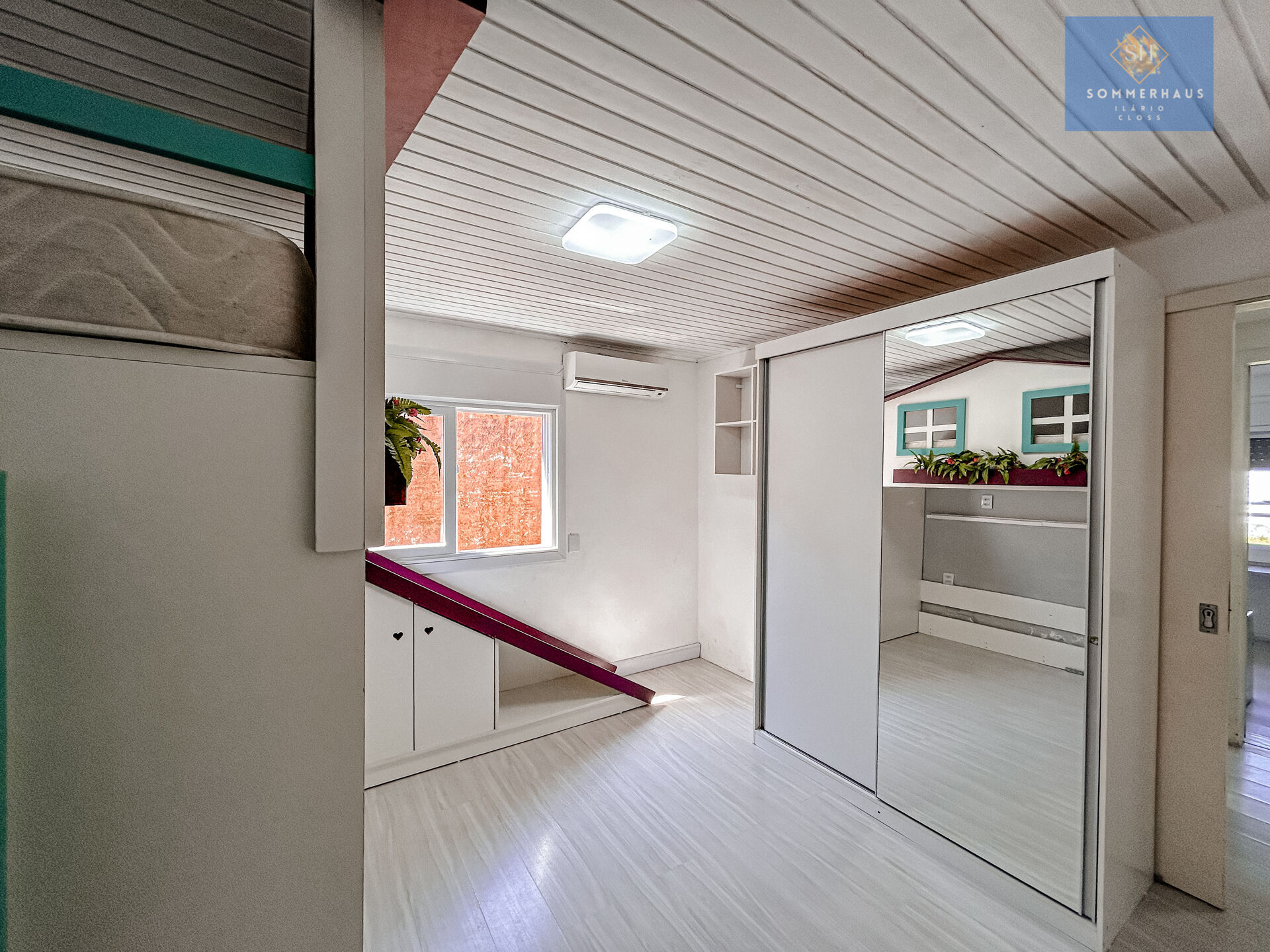 Casa à venda com 4 quartos, 210m² - Foto 45