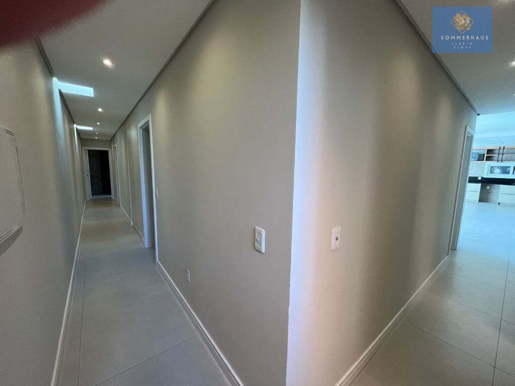Casa, 4 quartos, 220 m² - Foto 33