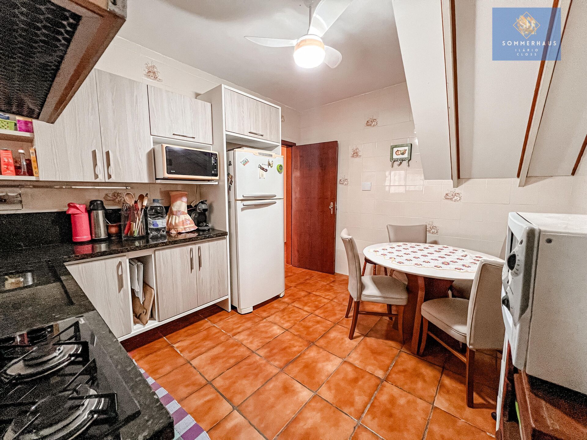 Cobertura, 3 quartos, 270 m² - Foto 2