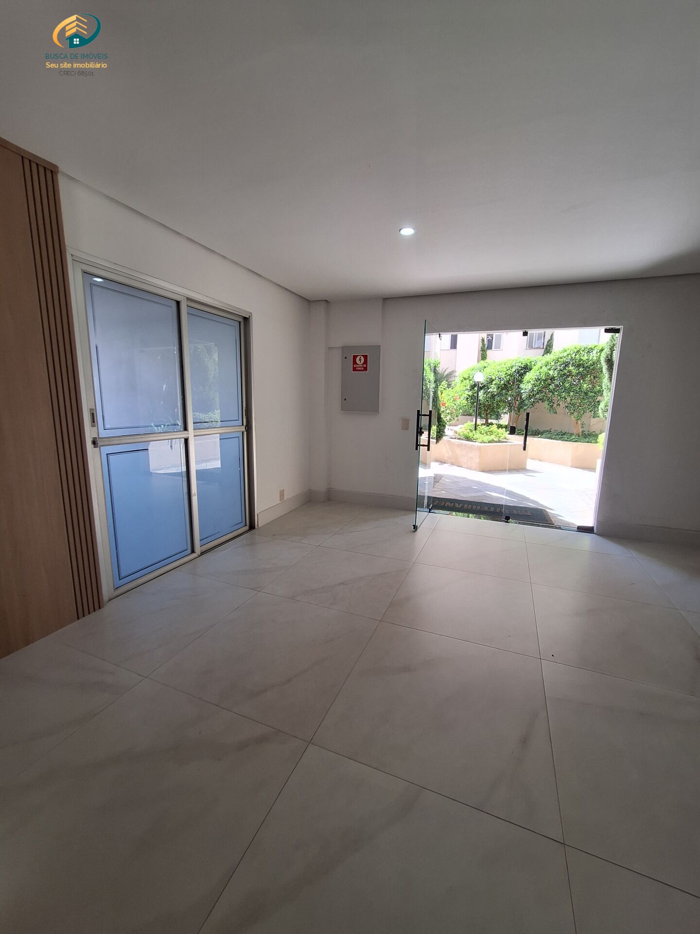 Apartamento à venda com 2 quartos, 60m² - Foto 27