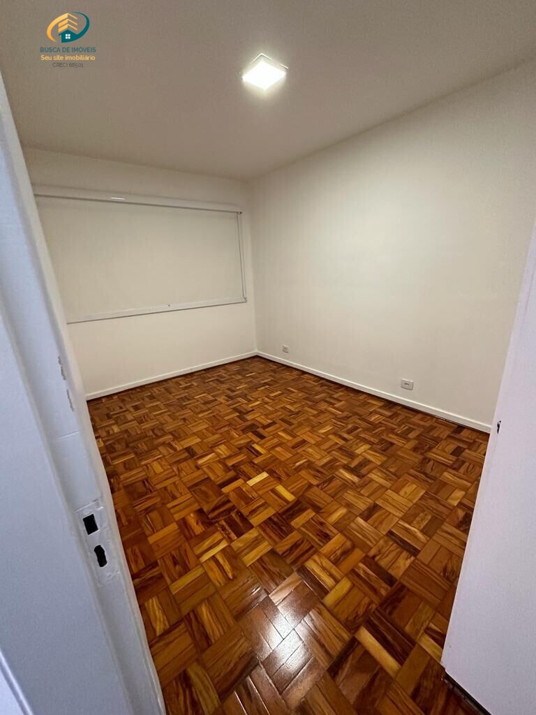 Apartamento para alugar com 2 quartos, 72m² - Foto 13