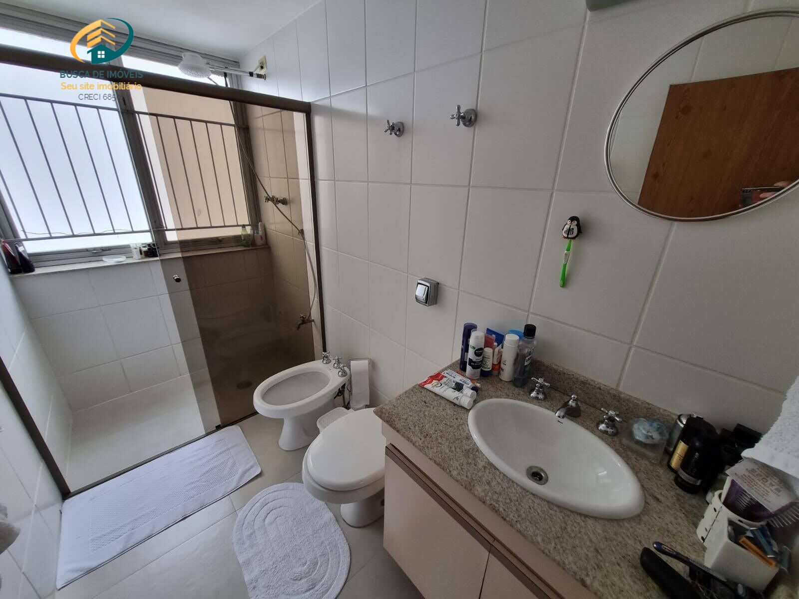 Apartamento à venda com 3 quartos, 112m² - Foto 2