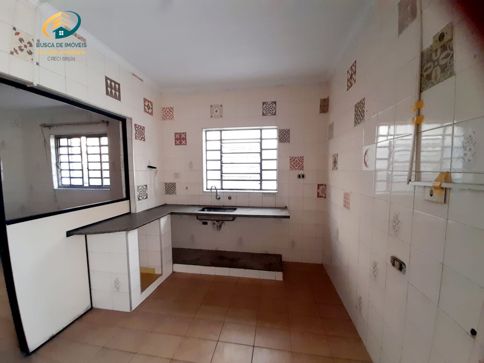 Sobrado à venda com 5 quartos, 190m² - Foto 1