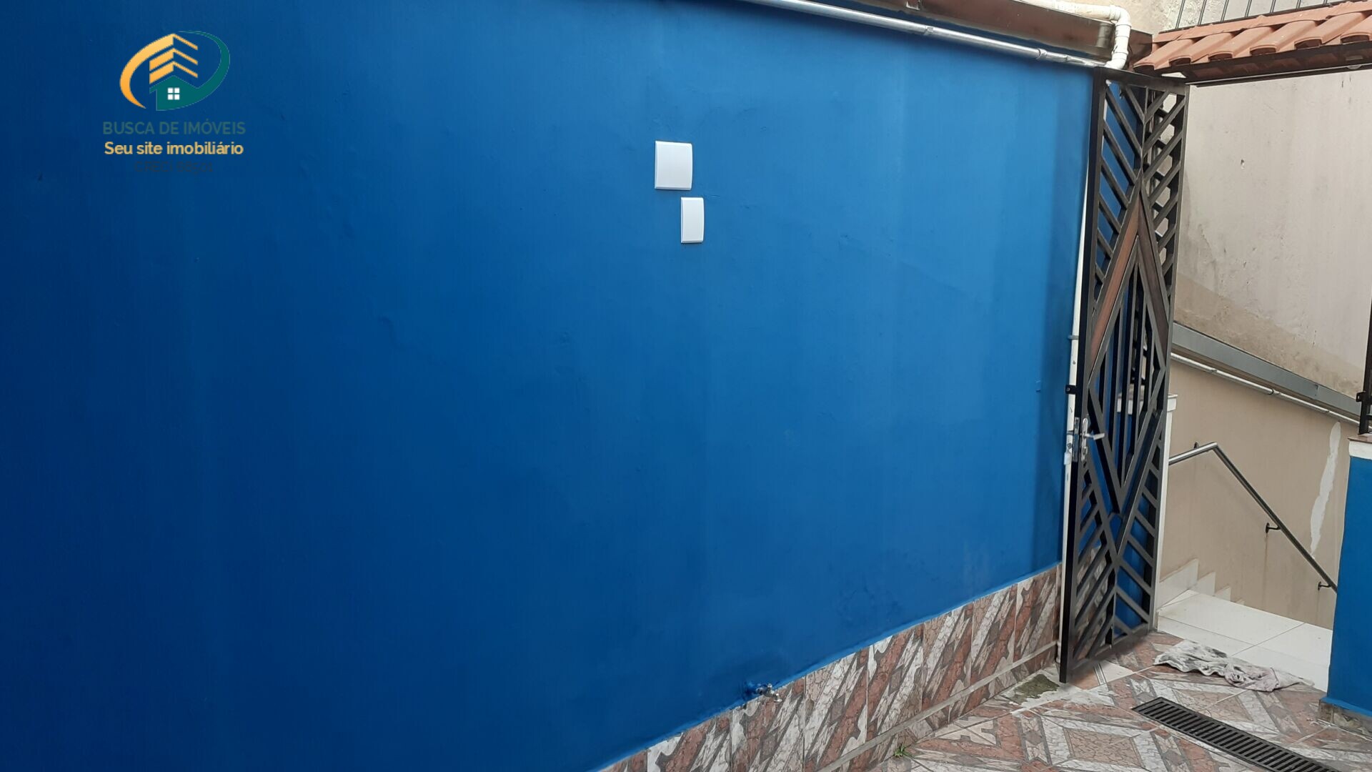 Casa à venda com 4 quartos, 250m² - Foto 2