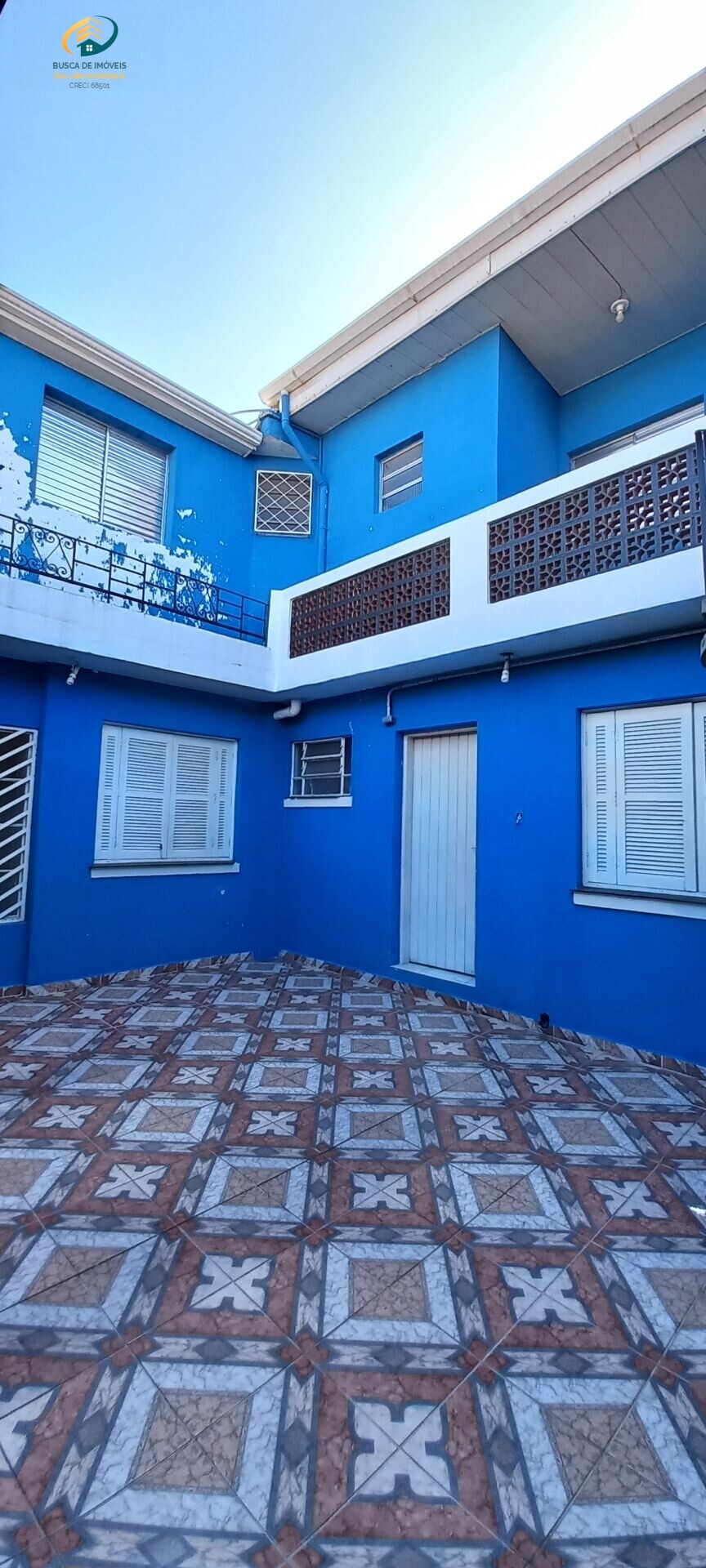 Casa à venda com 4 quartos, 250m² - Foto 1