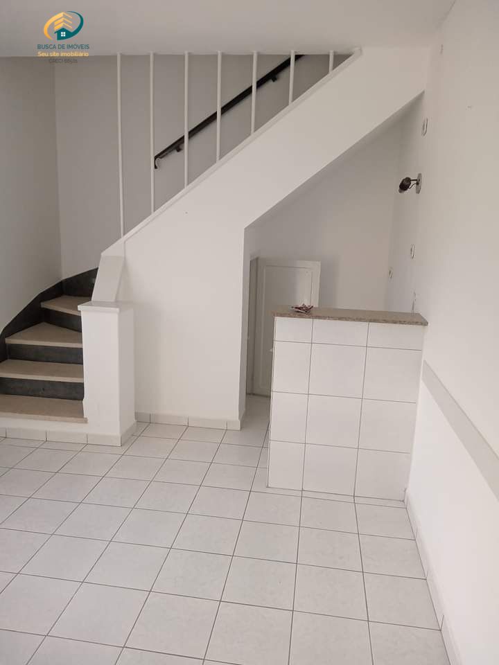 Sobrado à venda com 3 quartos, 92m² - Foto 4