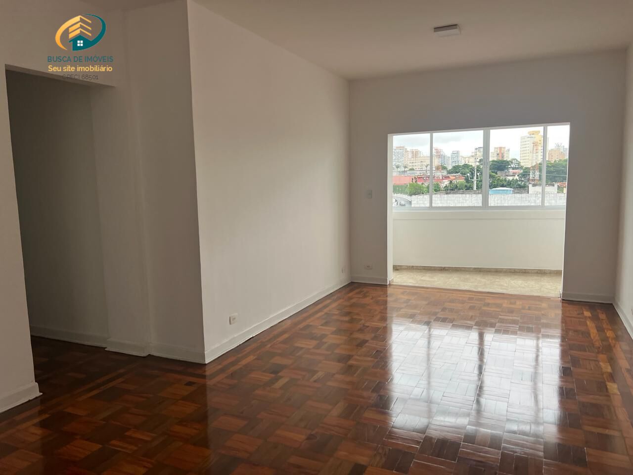 Apartamento para alugar com 3 quartos, 130m² - Foto 2