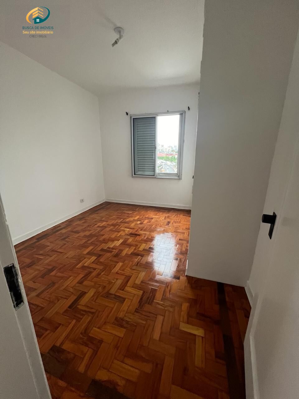 Apartamento para alugar com 3 quartos, 130m² - Foto 9