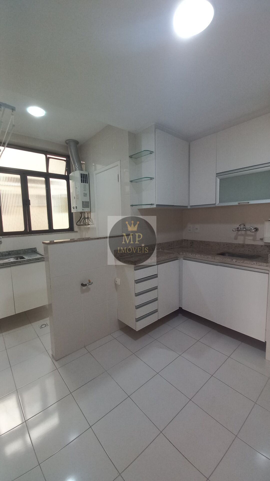 Apartamento à venda com 2 quartos, 87m² - Foto 9