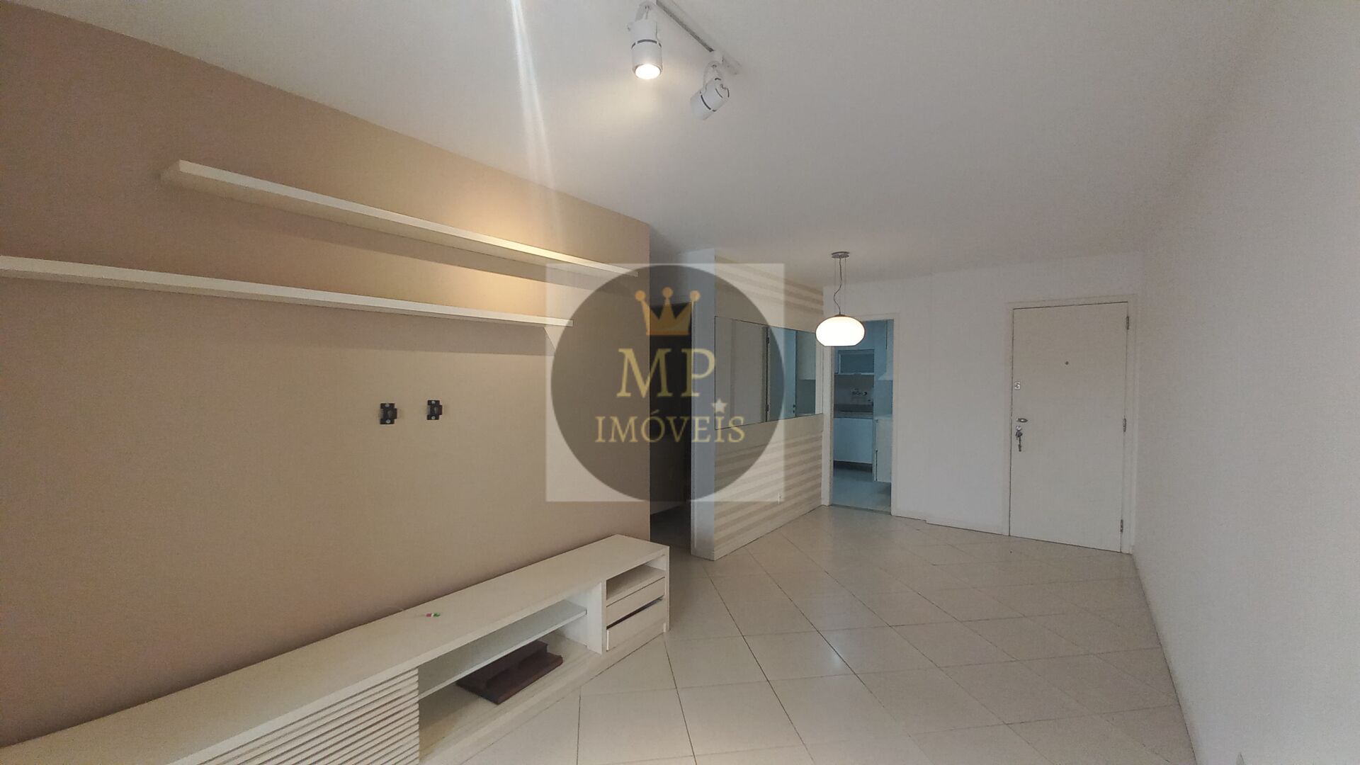 Apartamento à venda com 2 quartos, 87m² - Foto 4