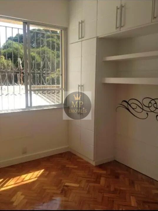 Apartamento à venda com 2 quartos, 80m² - Foto 11