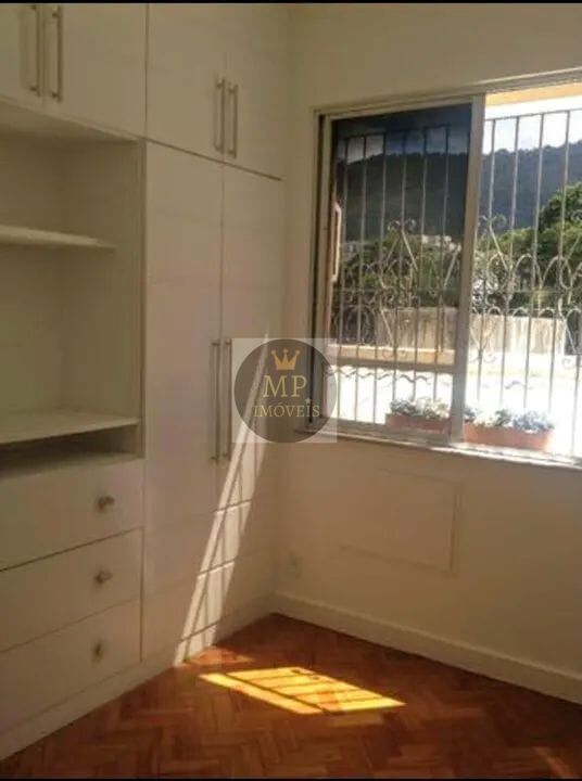 Apartamento à venda com 2 quartos, 80m² - Foto 12