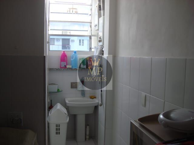 Apartamento à venda com 2 quartos, 70m² - Foto 10