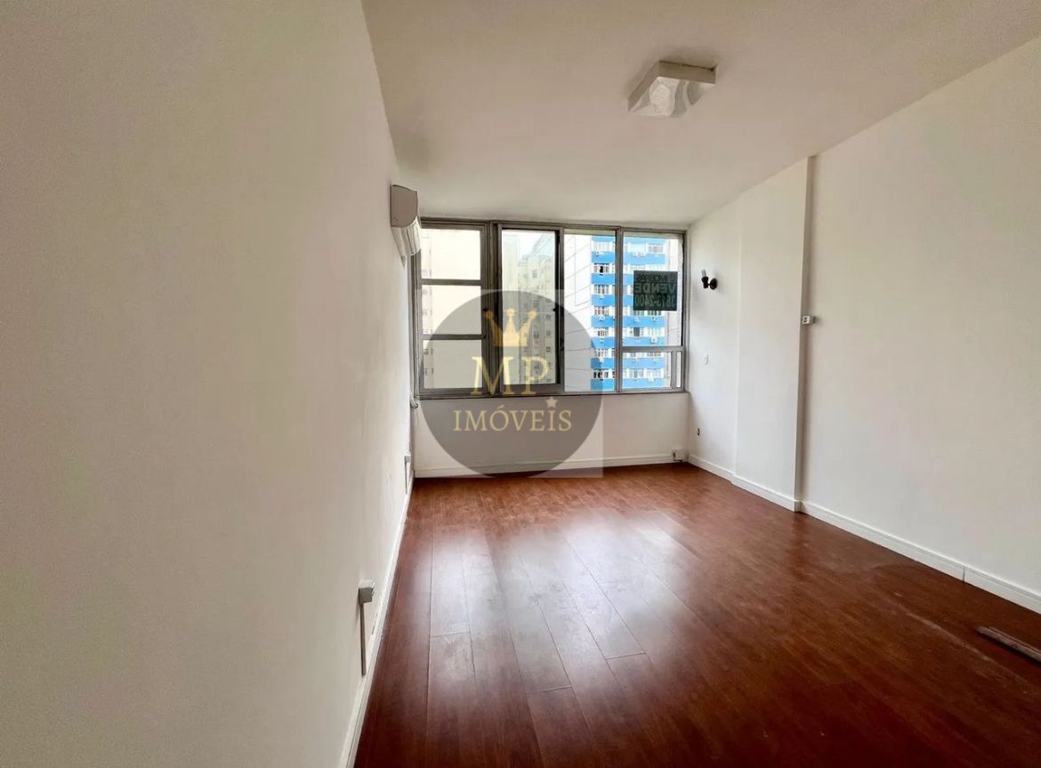 Apartamento à venda com 1 quarto, 28m² - Foto 2