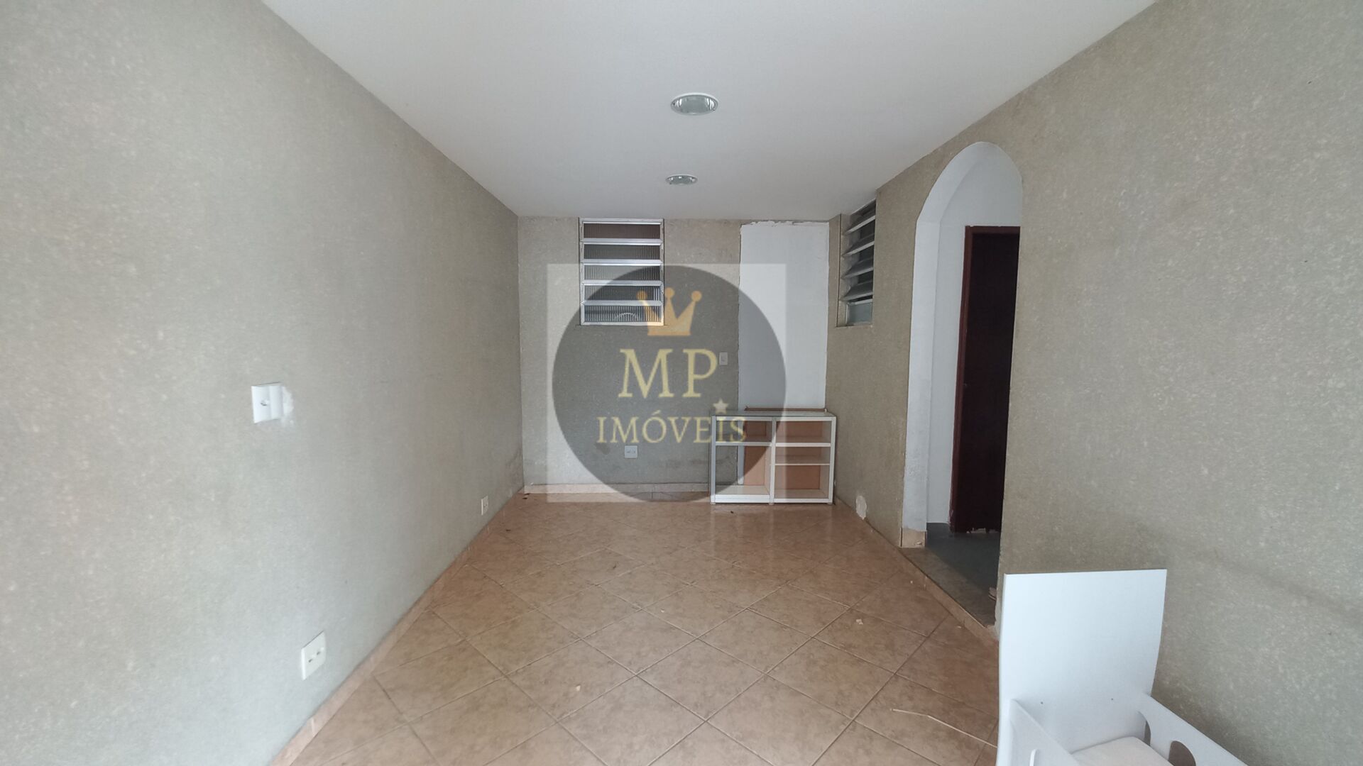 Casa à venda com 4 quartos, 460m² - Foto 14